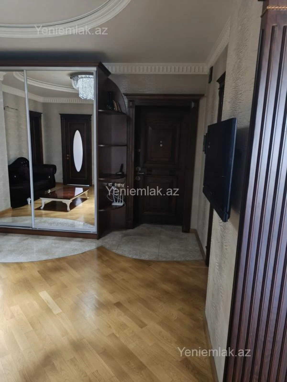 Satılır 3 otaqlı yeni tikili 130 m²