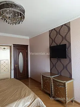 Satılır 3 otaqlı yeni tikili 130 m²