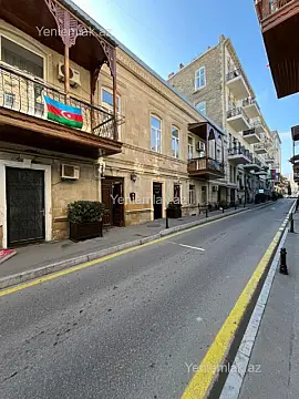 Satılır 3 otaqlı köhnə tikili 80 m²