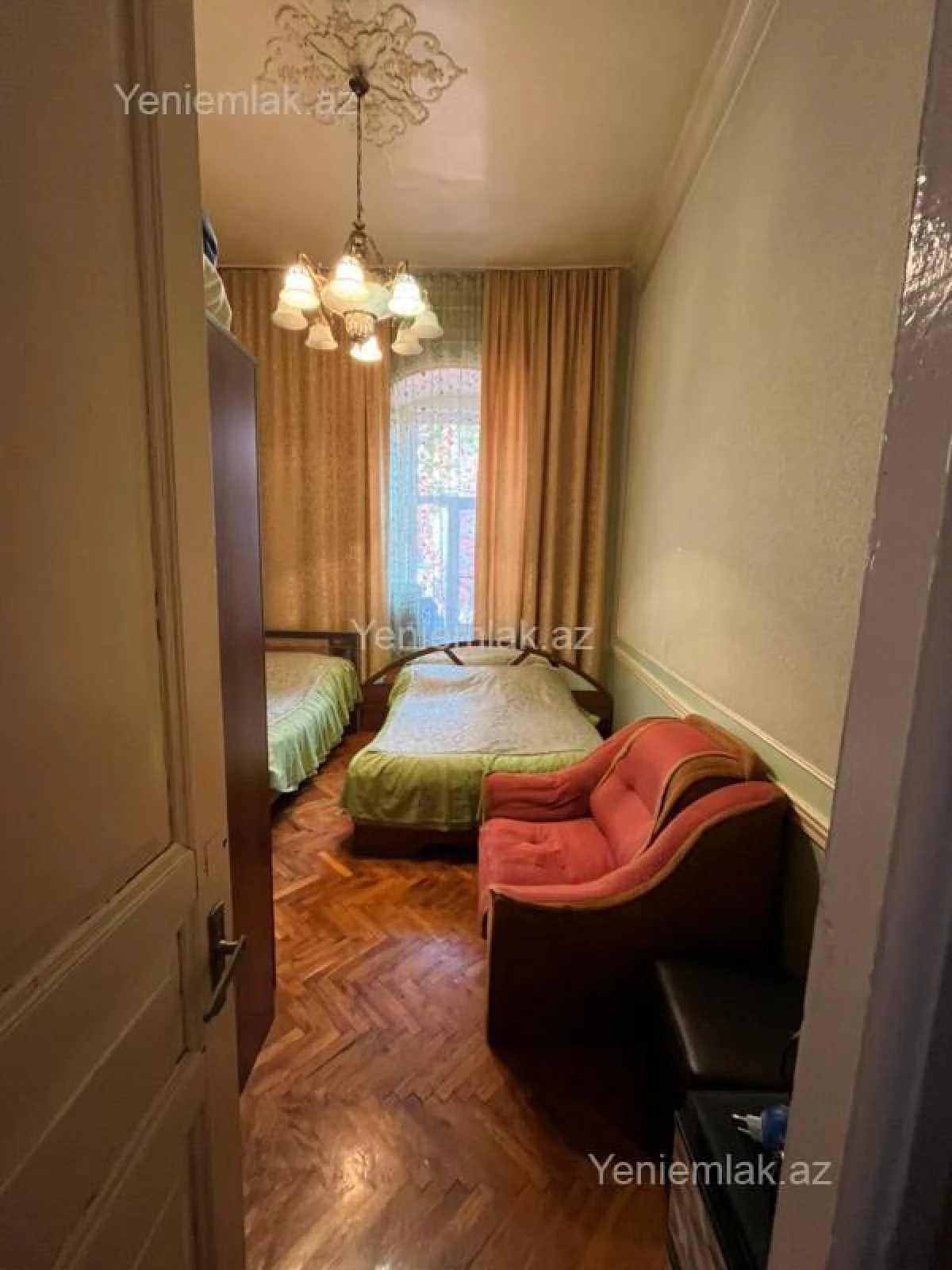 Satılır 3 otaqlı köhnə tikili 80 m²