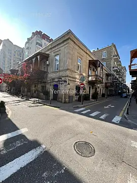 Satılır 3 otaqlı köhnə tikili 80 m² — Bakı, Səbail 3 otaq 80.00 m²