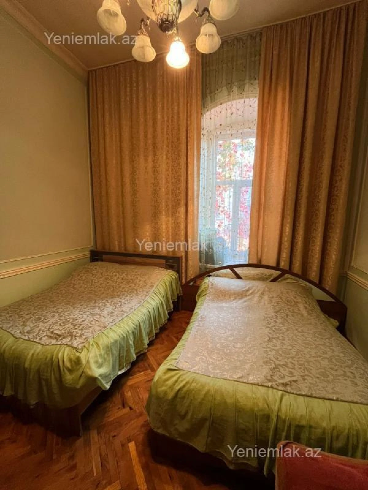 Satılır 3 otaqlı köhnə tikili 80 m²