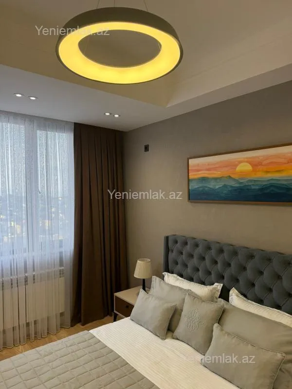 Satılır 2 otaqlı yeni tikili 70 m²