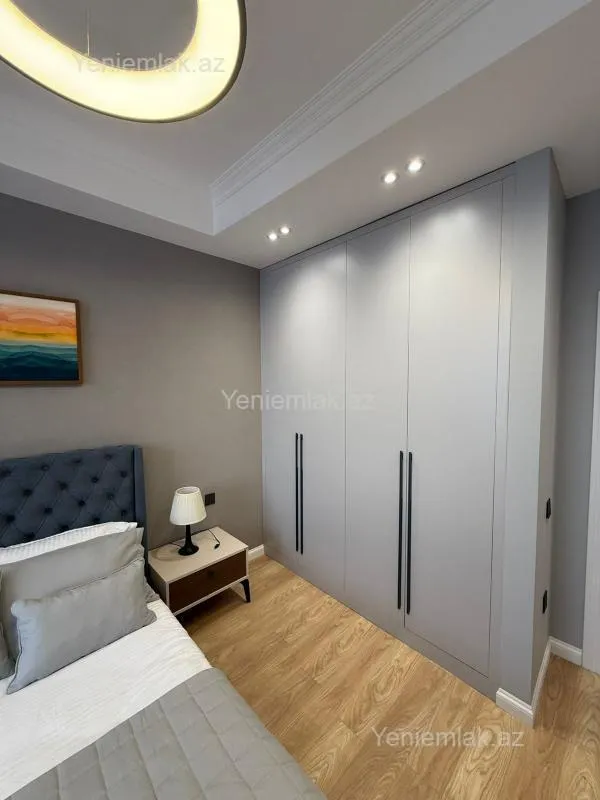 Satılır 2 otaqlı yeni tikili 70 m²