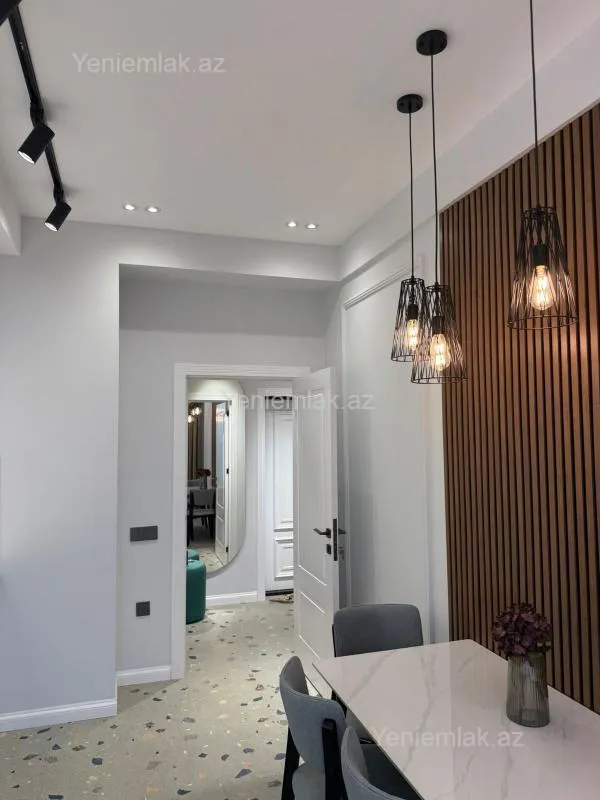 Satılır 2 otaqlı yeni tikili 70 m²