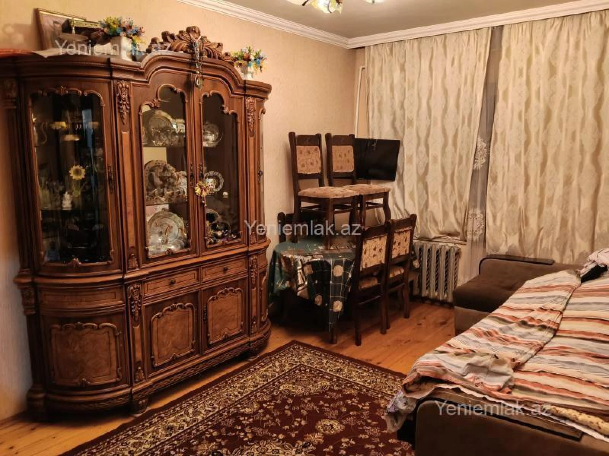 Satılır 3 otaqlı köhnə tikili 90 m²