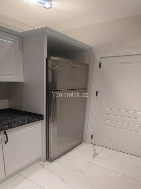Satılır 2 otaqlı yeni tikili 63 m²