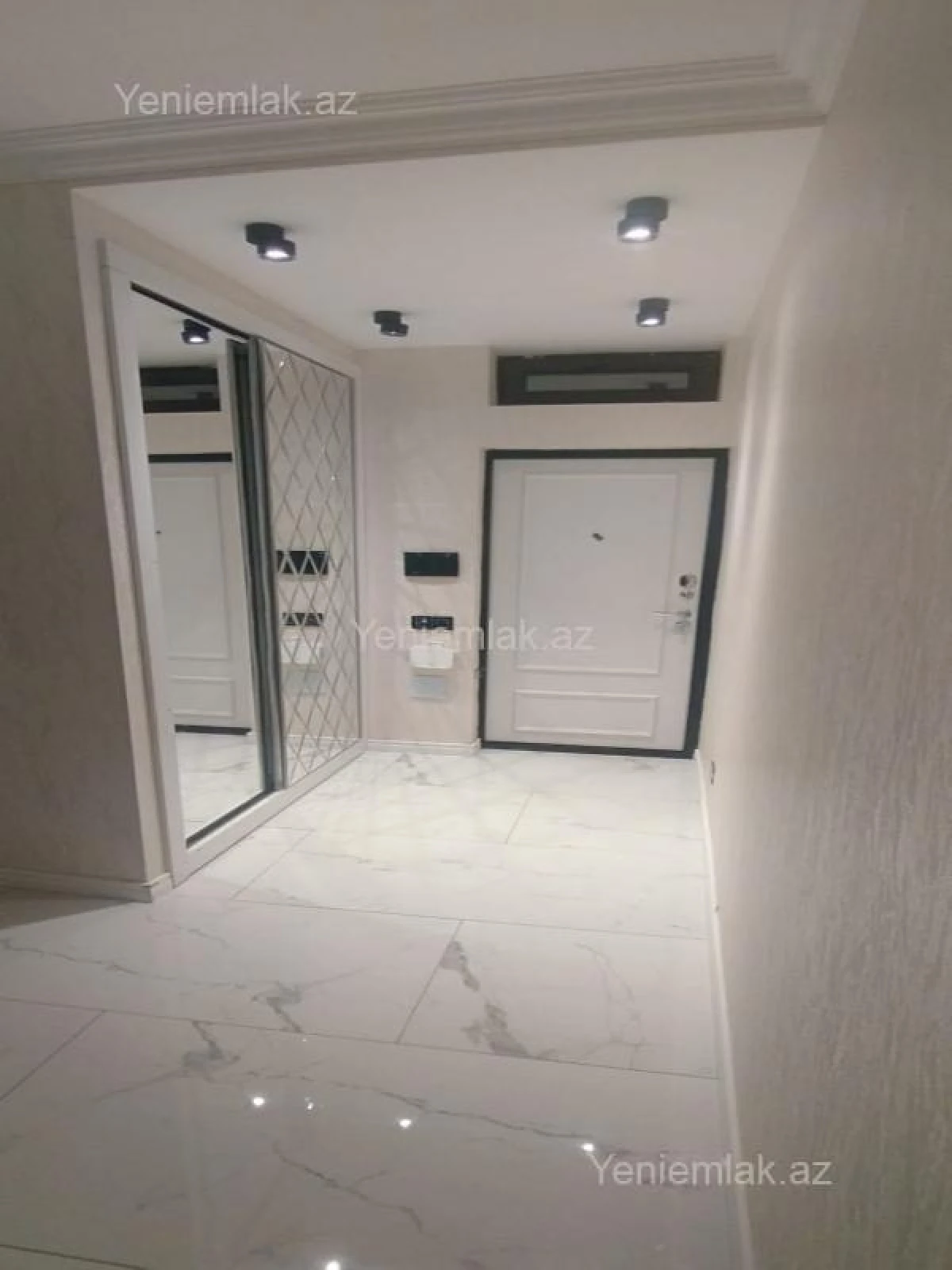 Satılır 2 otaqlı yeni tikili 63 m²