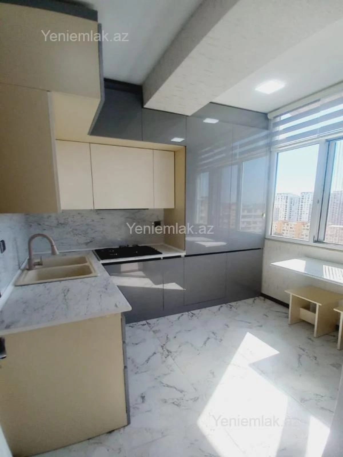 Satılır 2 otaqlı yeni tikili 75 m²