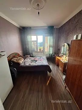 Satılır 3 otaqlı köhnə tikili 90 m²