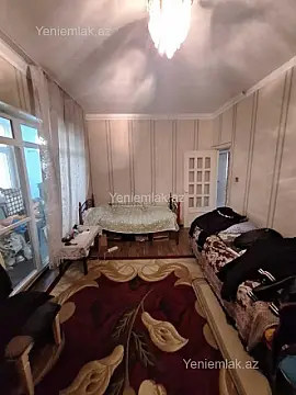 Satılır 3 otaqlı köhnə tikili 90 m²