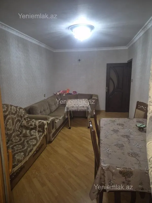 Satılır 3 otaqlı köhnə tikili 60 m²