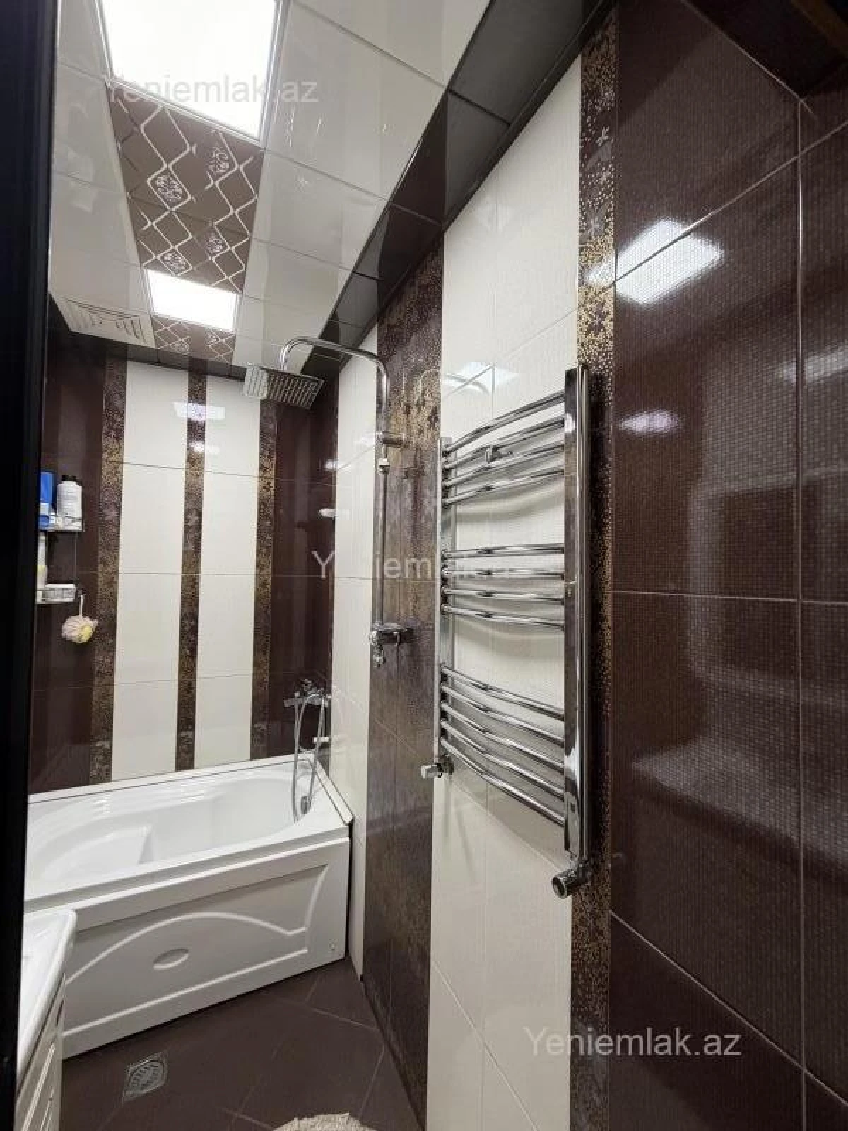 Satılır 3 otaqlı köhnə tikili 74 m²