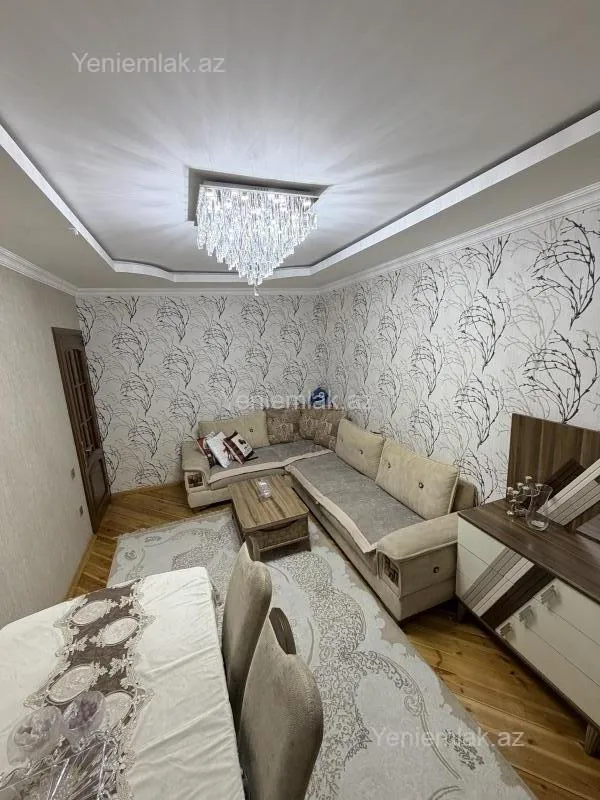 Satılır 3 otaqlı köhnə tikili 74 m²