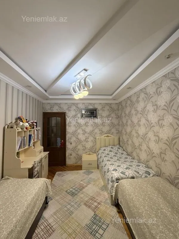 Satılır 3 otaqlı köhnə tikili 74 m²
