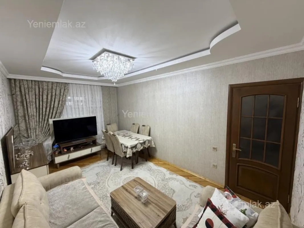 Satılır 3 otaqlı köhnə tikili 74 m²