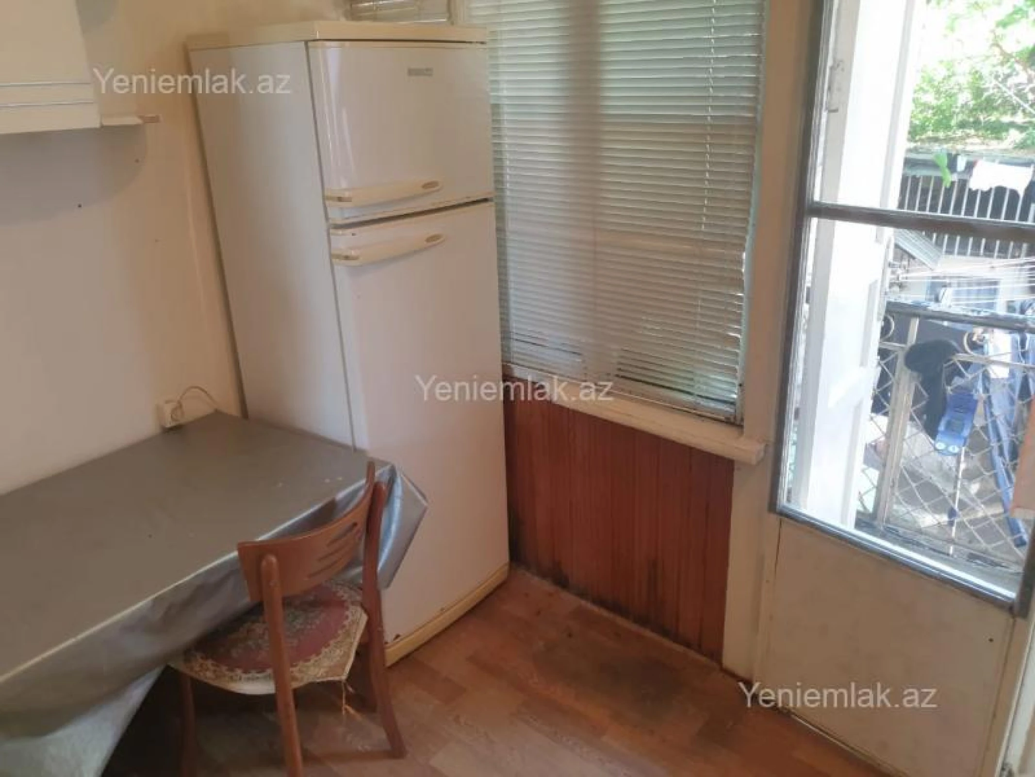 Satılır 1 otaqlı köhnə tikili 35 m²