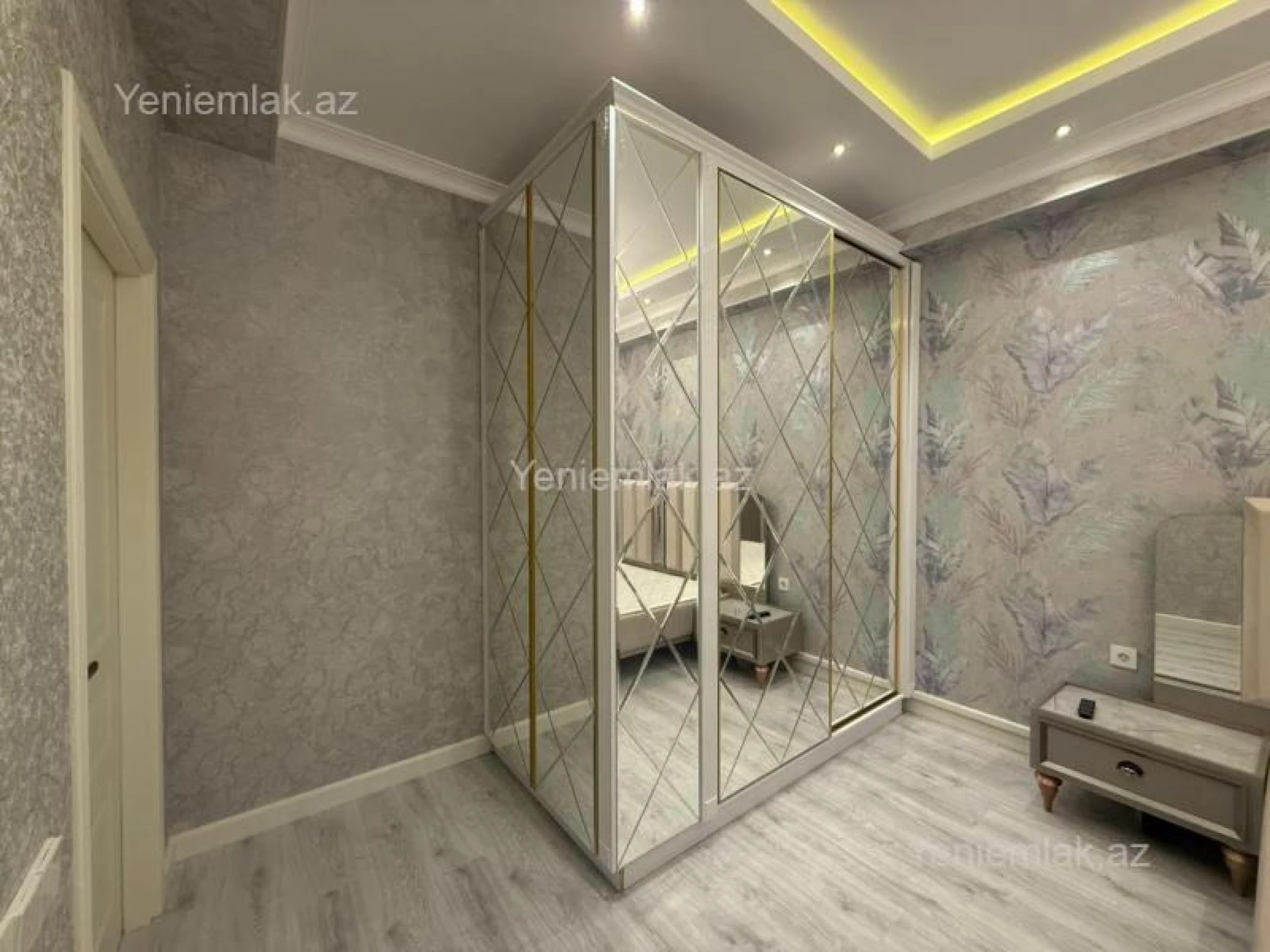 Satılır 3 otaqlı yeni tikili 94 m²