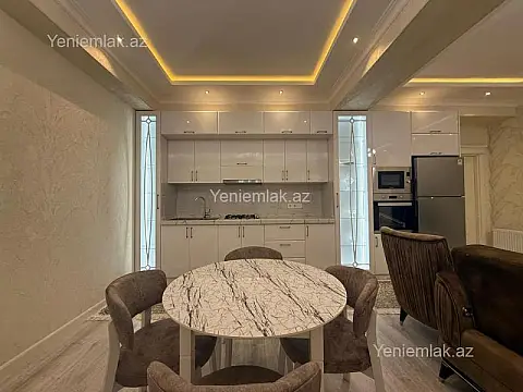 Satılır 3 otaqlı yeni tikili 94 m²