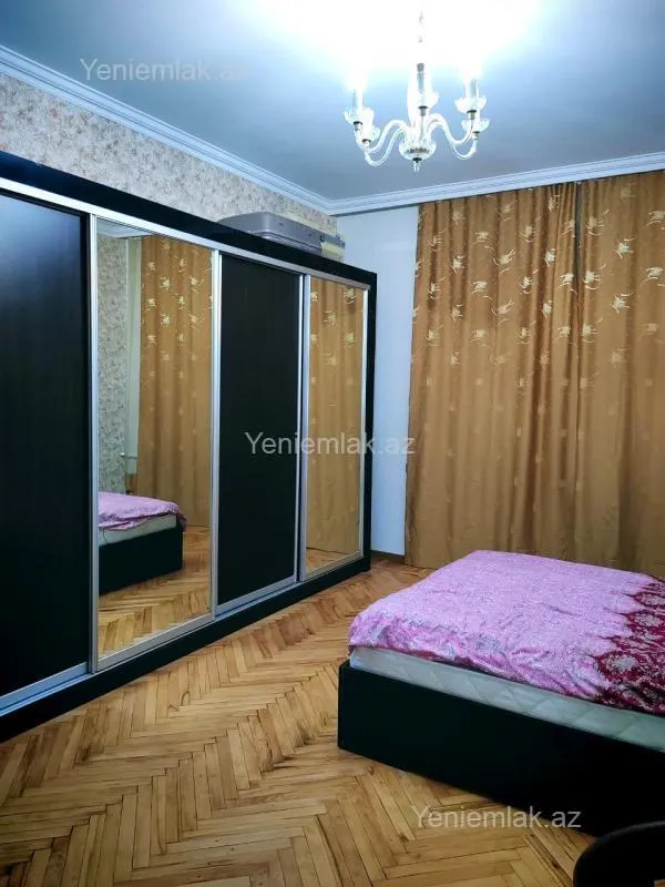 Satılır 3 otaqlı köhnə tikili 85 m²