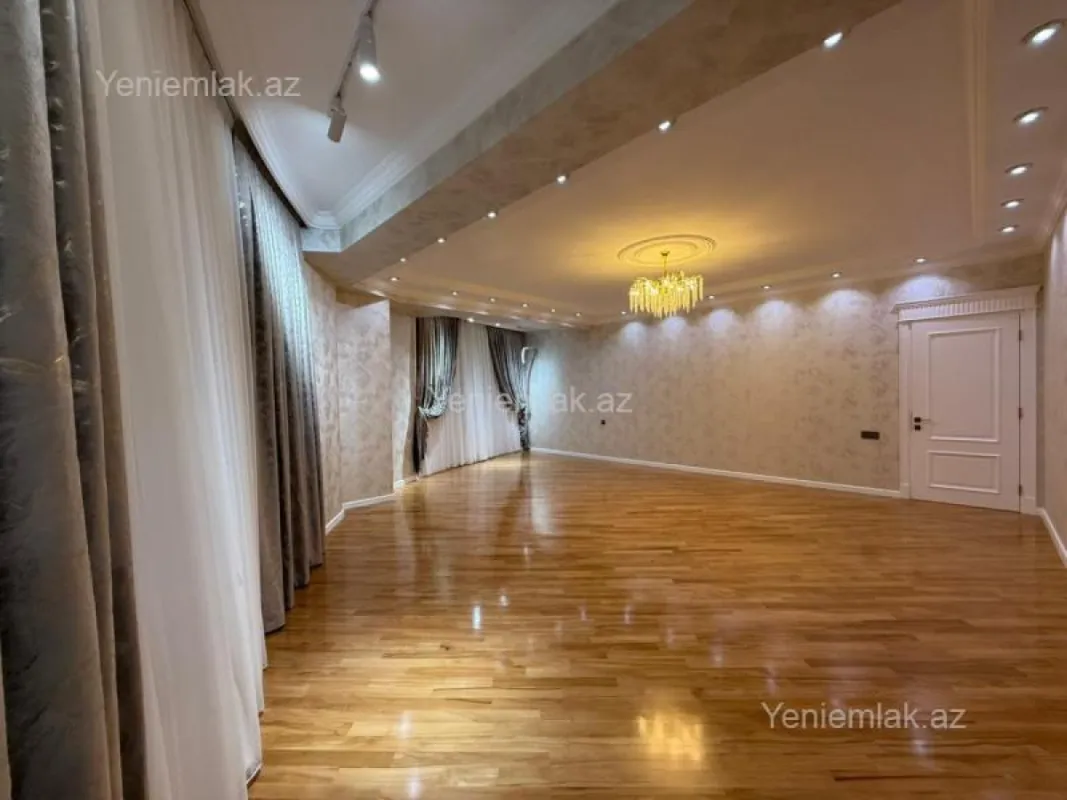 Satılır 3 otaqlı yeni tikili 145 m²