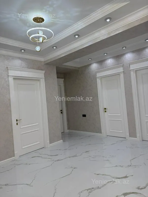 Satılır 3 otaqlı yeni tikili 145 m²