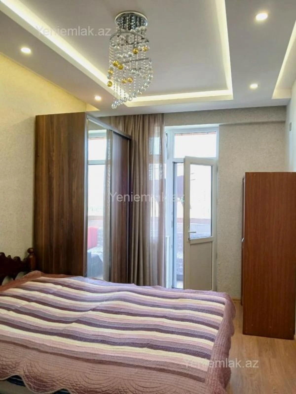 Satılır 4 otaqlı yeni tikili 110 m²