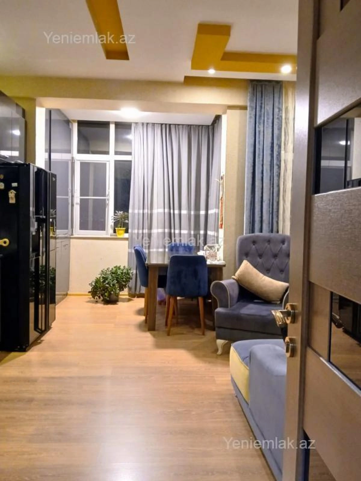 Satılır 4 otaqlı yeni tikili 110 m²