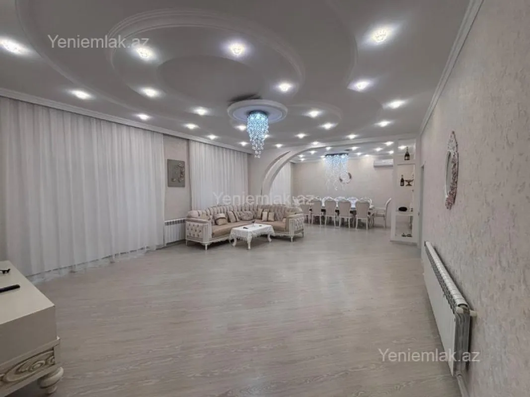 Satılır 5 otaqlı həyət evi 350 m²
