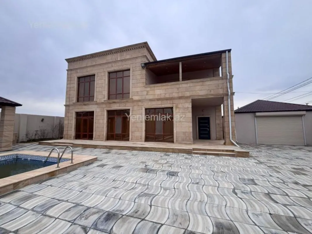 Satılır 5 otaqlı həyət evi 350 m²