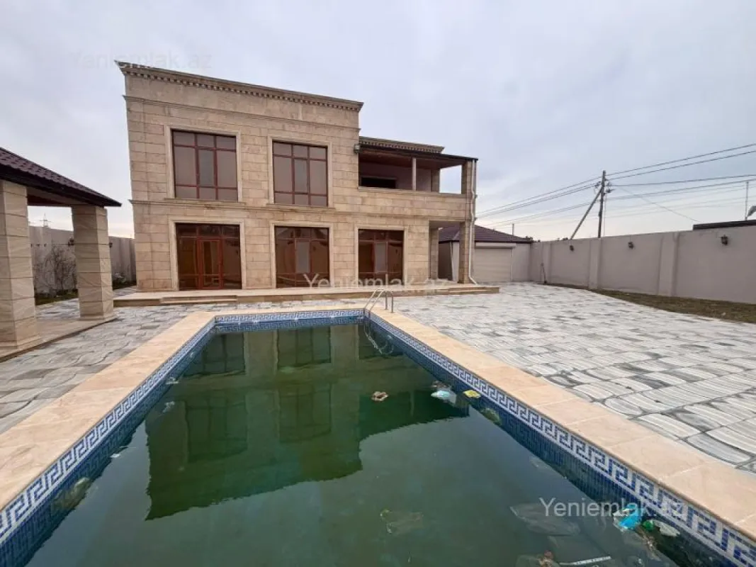 Satılır 5 otaqlı həyət evi 350 m²