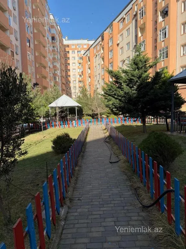 Satılır 2 otaqlı yeni tikili 70 m²