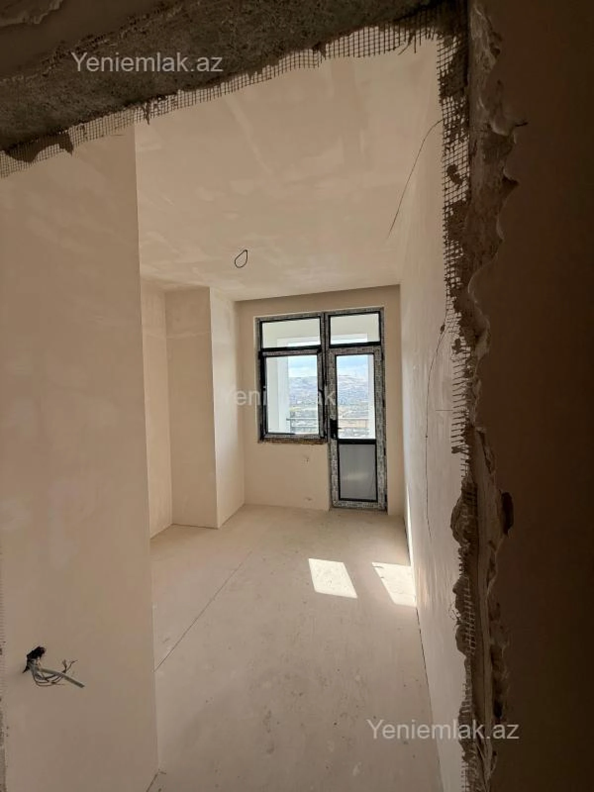 Satılır 3 otaqlı yeni tikili 78 m²