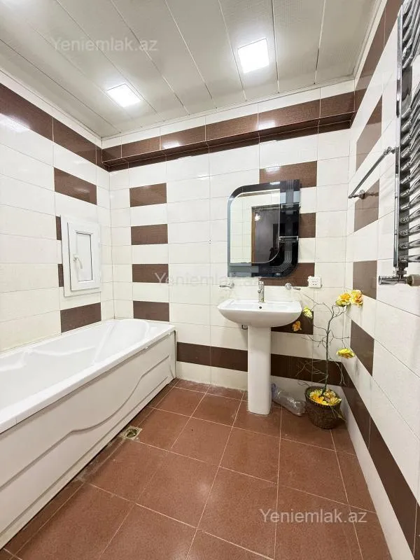 Satılır 2 otaqlı yeni tikili 65 m²