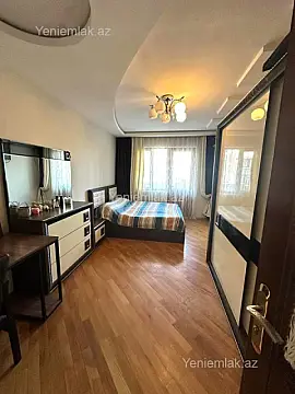 Satılır 4 otaqlı köhnə tikili 85 m²