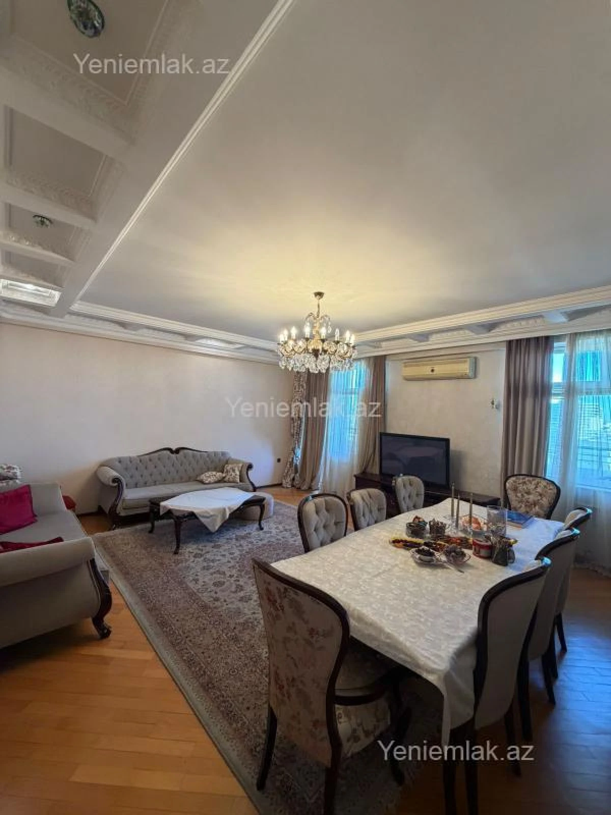 Satılır 4 otaqlı yeni tikili 160 m²