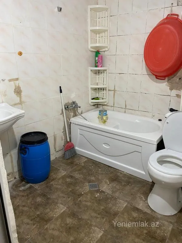 Satılır 2 otaqlı köhnə tikili 50 m²