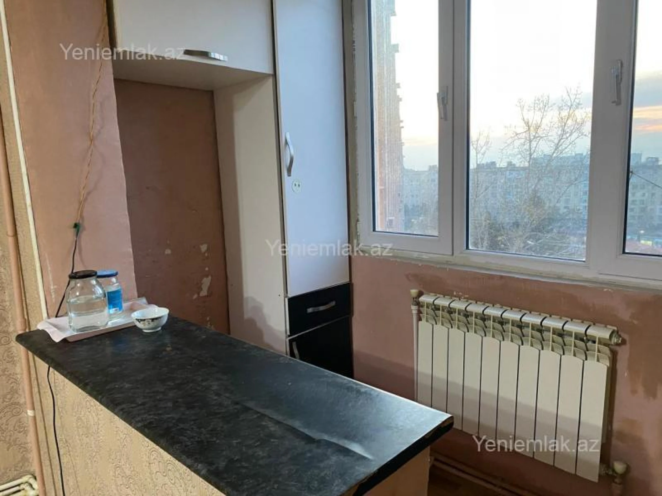 Satılır 2 otaqlı köhnə tikili 50 m²