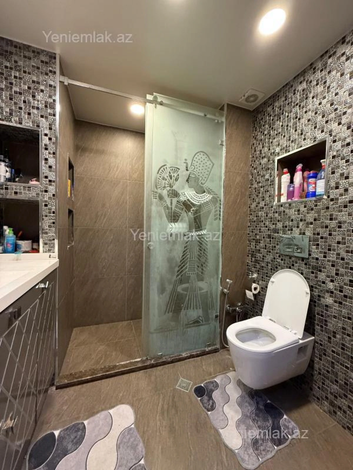 Satılır 3 otaqlı yeni tikili 125 m²