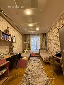 Satılır 3 otaqlı yeni tikili 125 m²