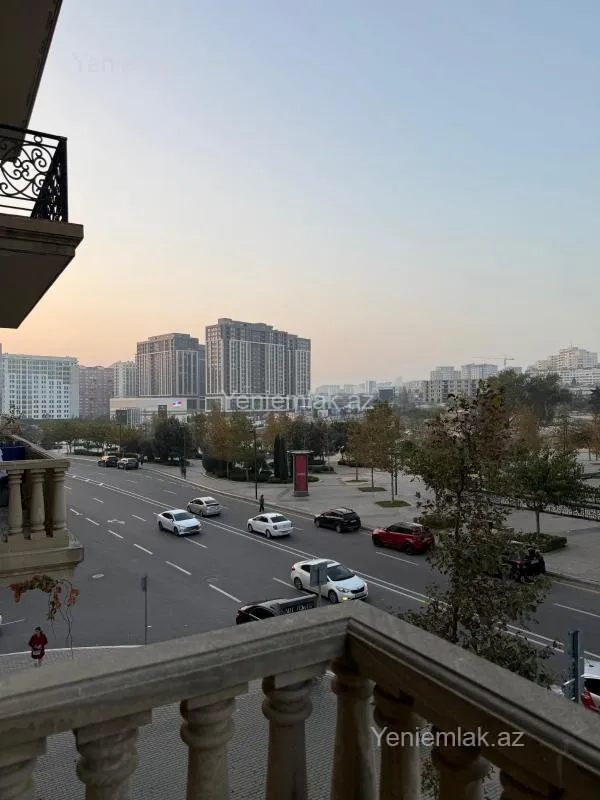 Satılır 3 otaqlı yeni tikili 125 m²