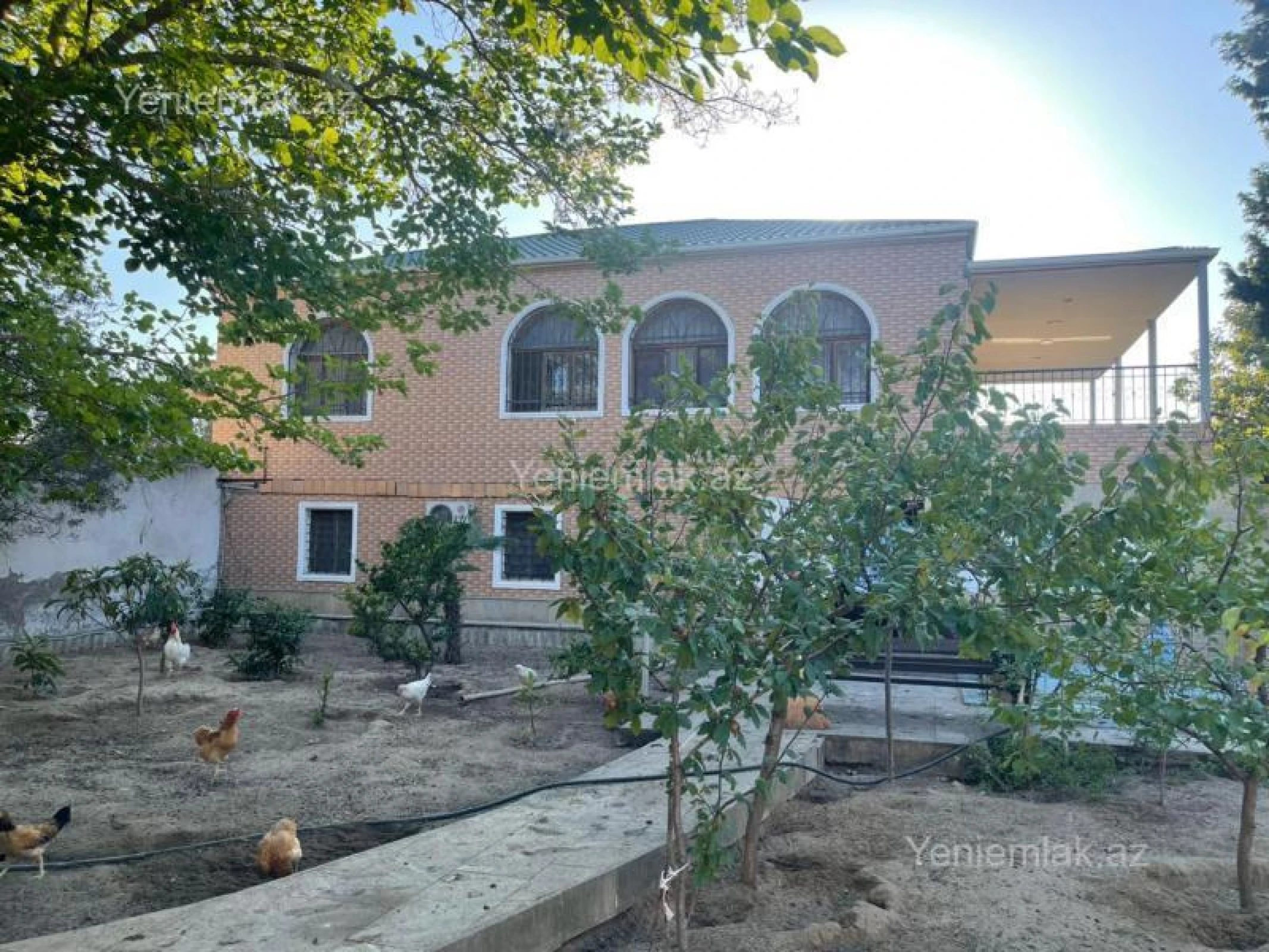 Satılır 5 otaqlı həyət evi 160 m²