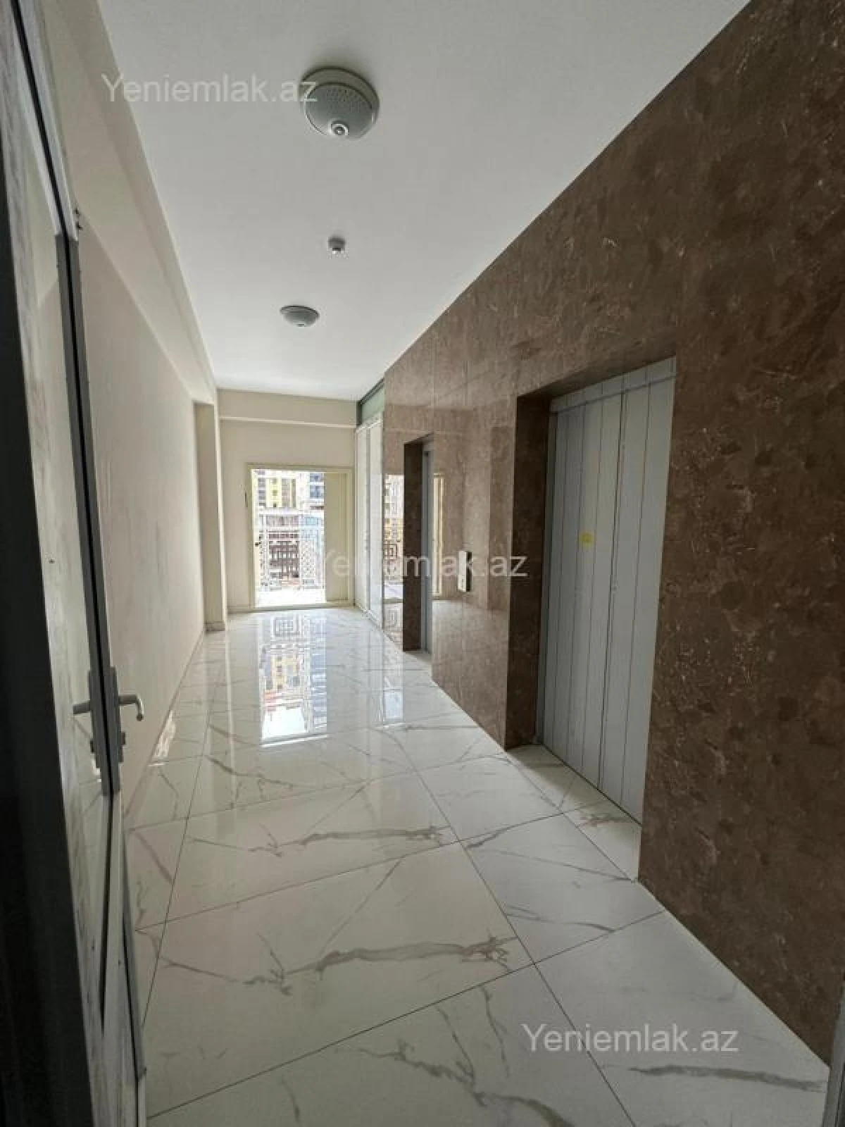 Satılır 2 otaqlı yeni tikili 60 m²