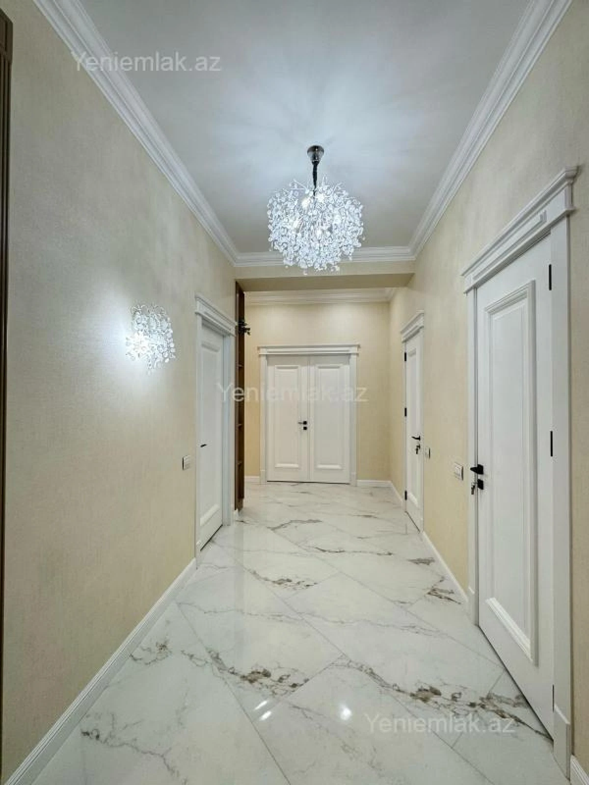 Satılır 3 otaqlı yeni tikili 120 m²