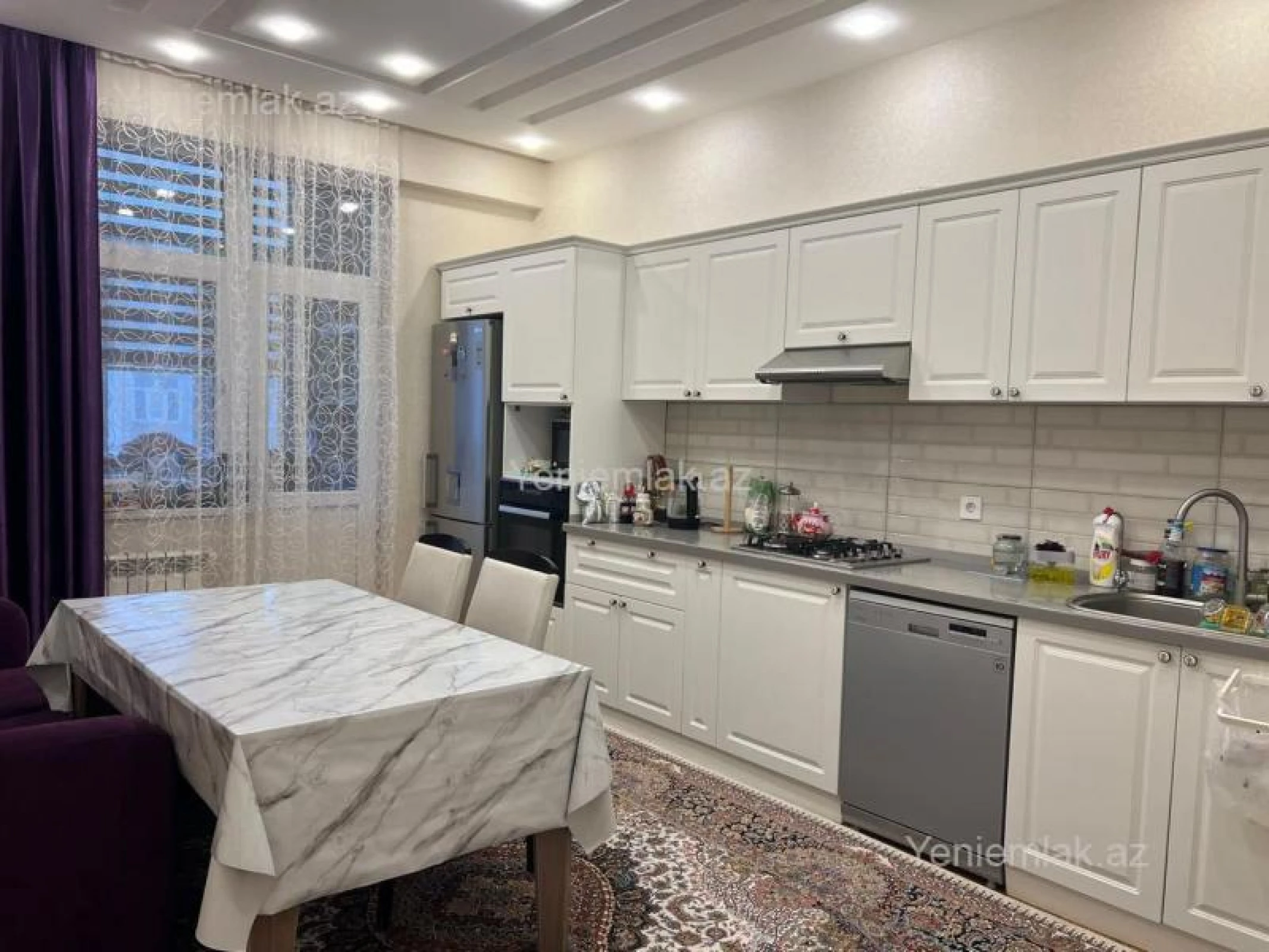 Satılır 2 otaqlı yeni tikili 111 m²