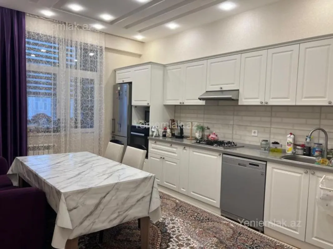 Satılır 2 otaqlı yeni tikili 111 m²