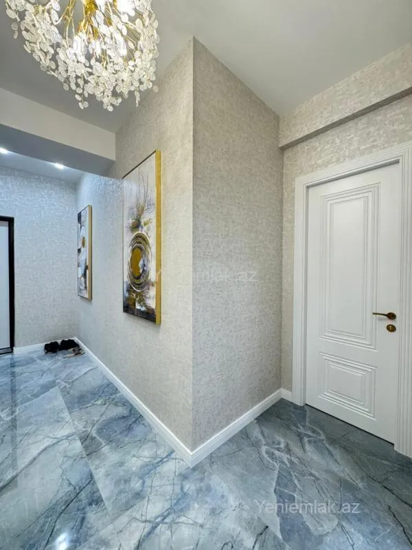 Satılır 2 otaqlı yeni tikili 61 m²