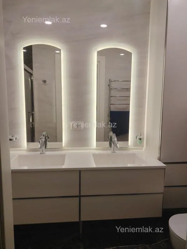 Satılır 4 otaqlı yeni tikili 260.5 m²