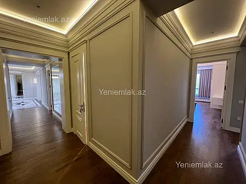 Satılır 4 otaqlı yeni tikili 260.5 m²