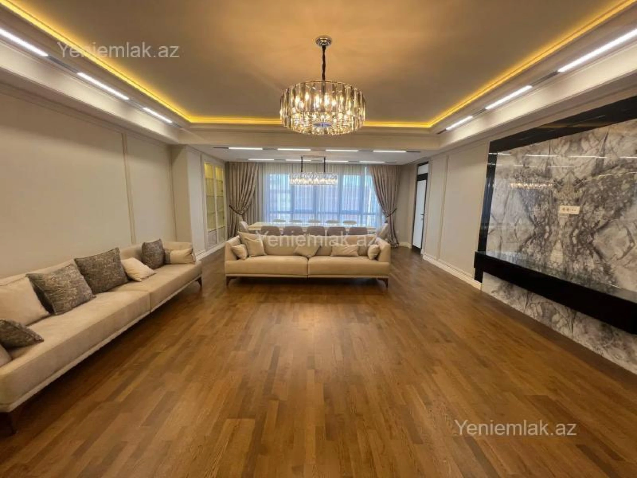 Satılır 4 otaqlı yeni tikili 260.5 m²